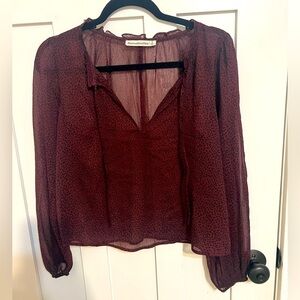 Abercrombie Maroon Leopard Print Sheer Blouse Size XS Tie V-Neck